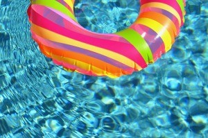swim-ring-84625_640-300x199